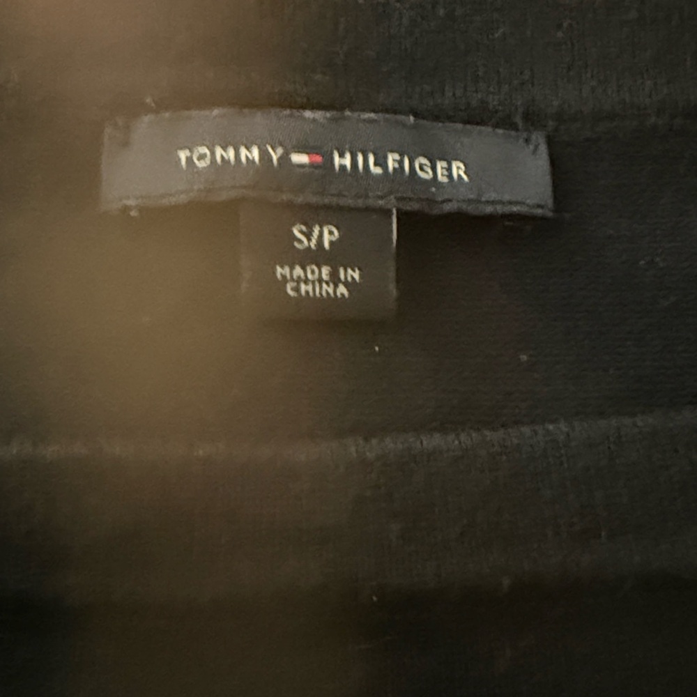 Tommy Hilfiger Navy light weight sweater - Picture 3 of 5